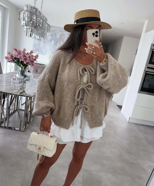 Eva | Cárdigan de Punto con Lazo