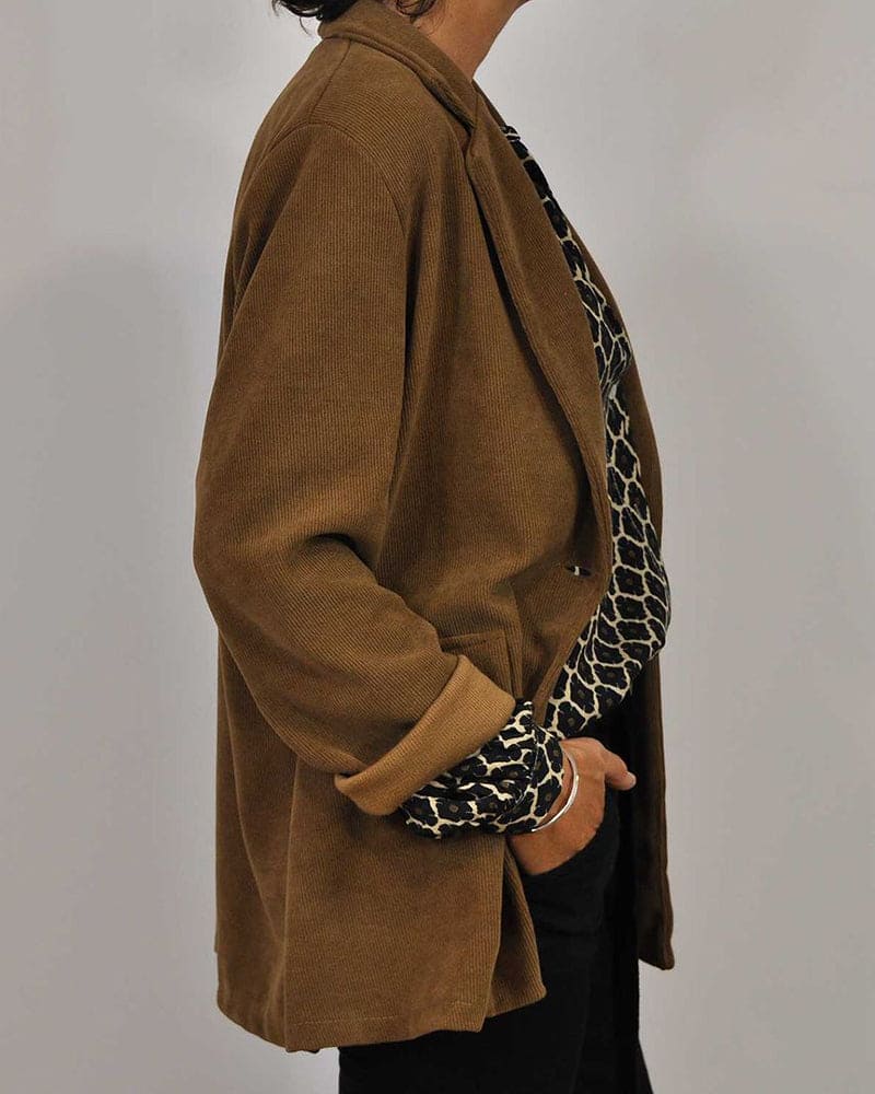 Elvira | Blusa con Cuello en V y Patrón Geométrico