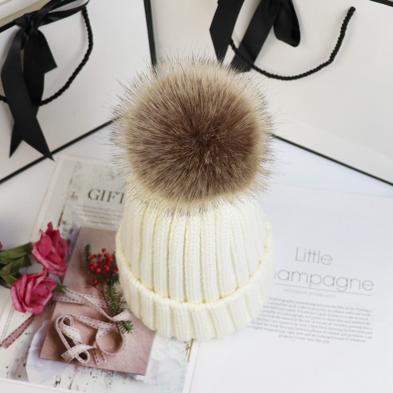 Lorette | Gorro de Punto Acogedor con Pompón