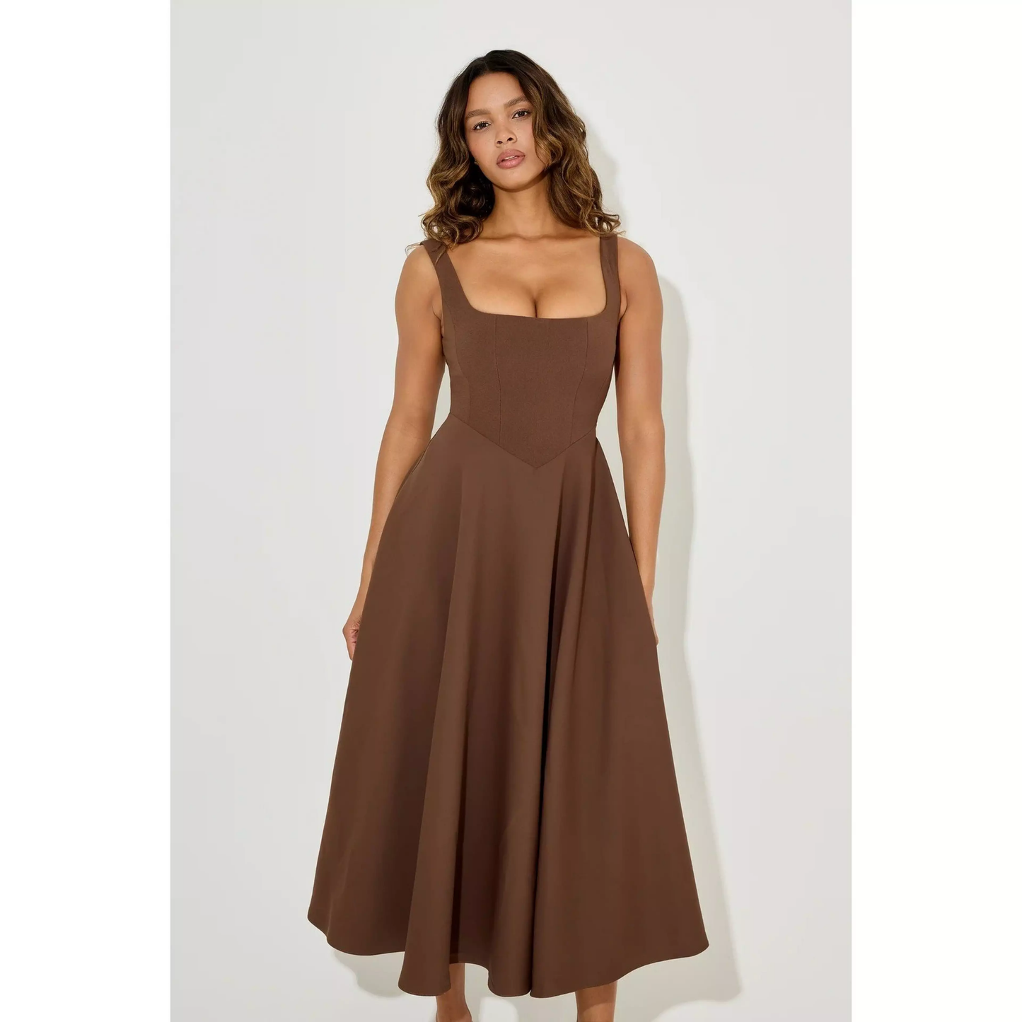 Jazmín | Vestido Midi de Corte Estructural