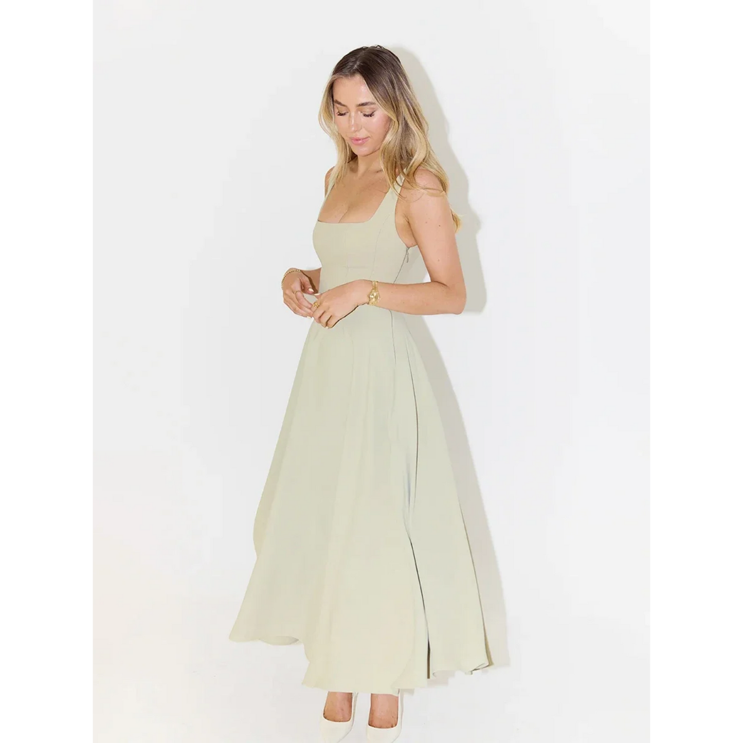 Jazmín | Vestido Midi de Corte Estructural