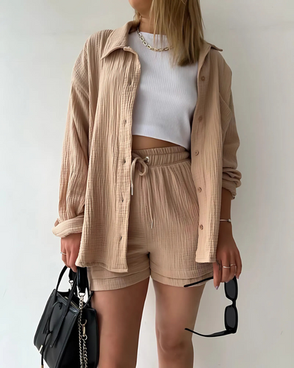 Vera | Conjunto Moderno de Camisa con Botones y Shorts