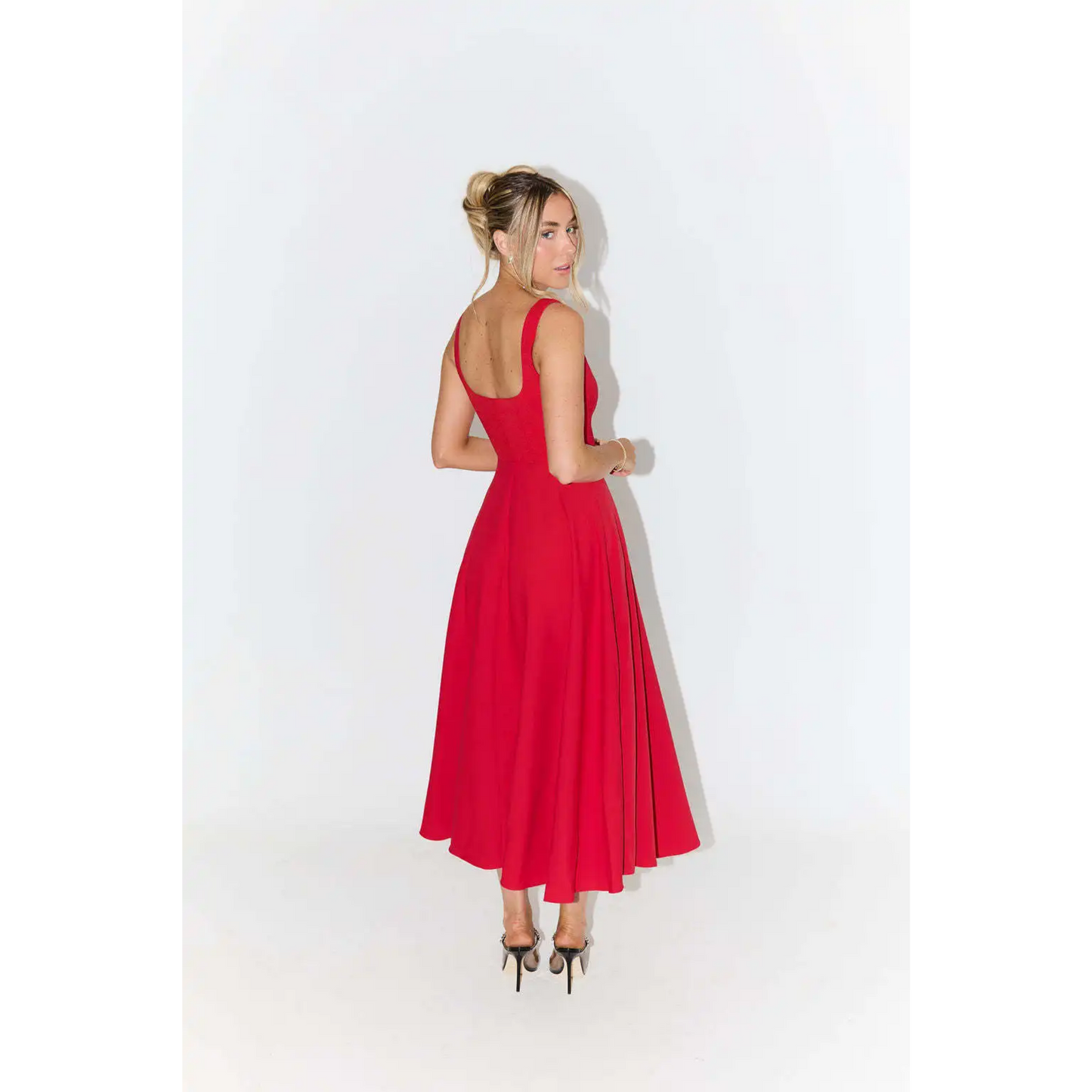 Jazmín | Vestido Midi de Corte Estructural