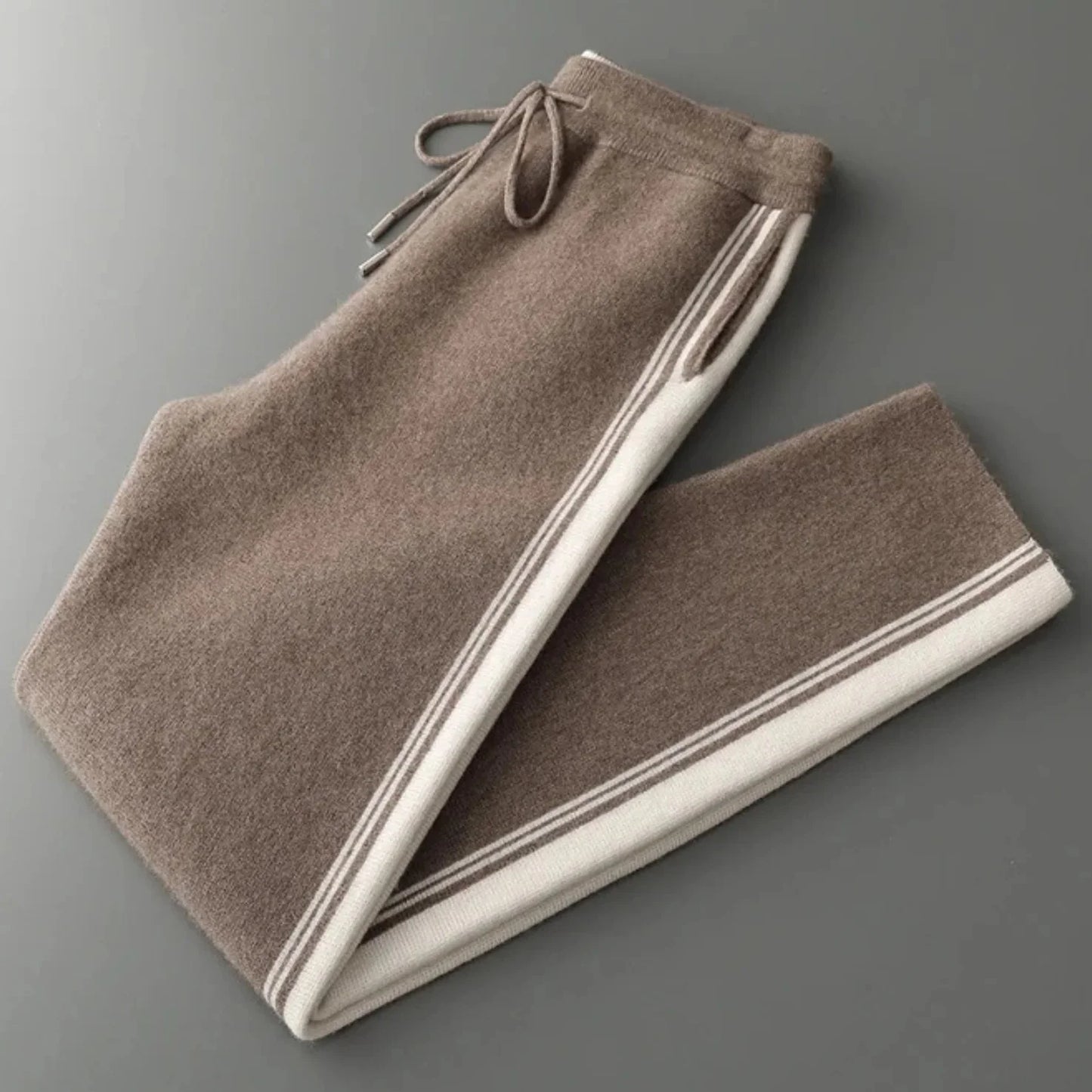 Ryu | Conjunto Cashmere con Capucha