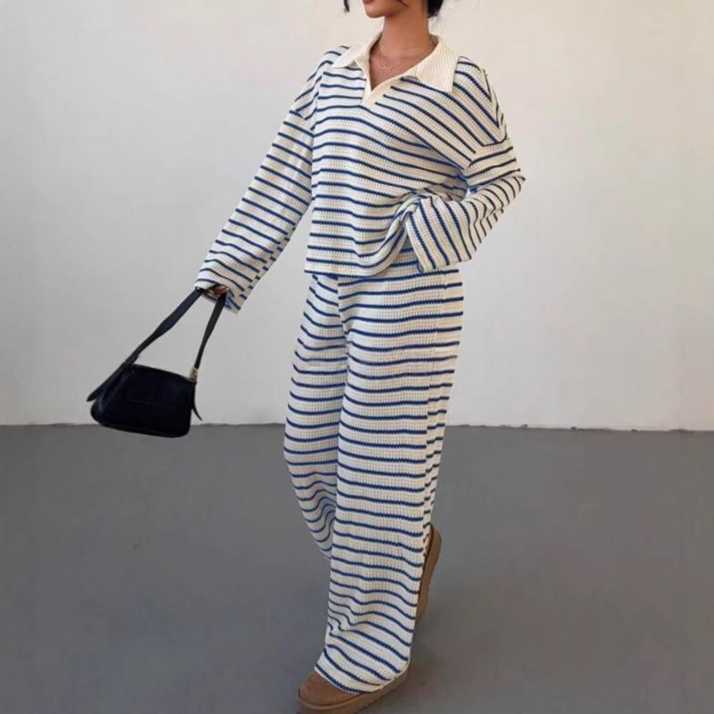 Sali | Conjunto Casual de Top a Rayas con Cuello en V de Manga Larga y Pantalones