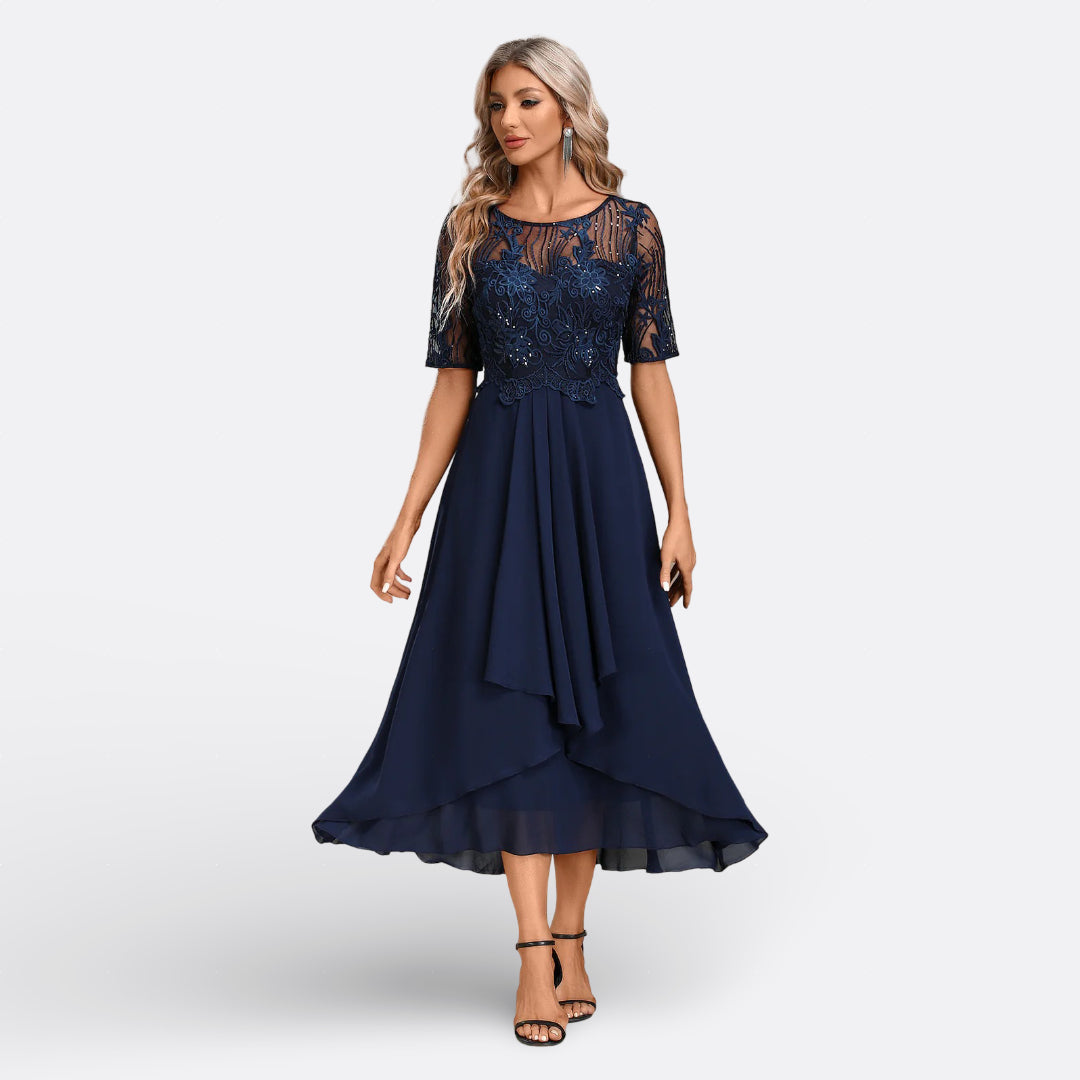 Mariana | Vestido de Encaje con Mangas Cortas