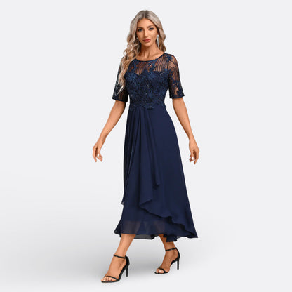 Mariana | Vestido de Encaje con Mangas Cortas