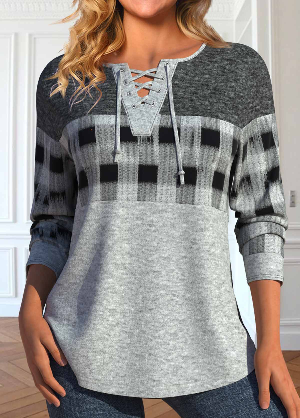 Maëlle | Camiseta de Manga Larga con Estampado y Cuello en V de Contraste