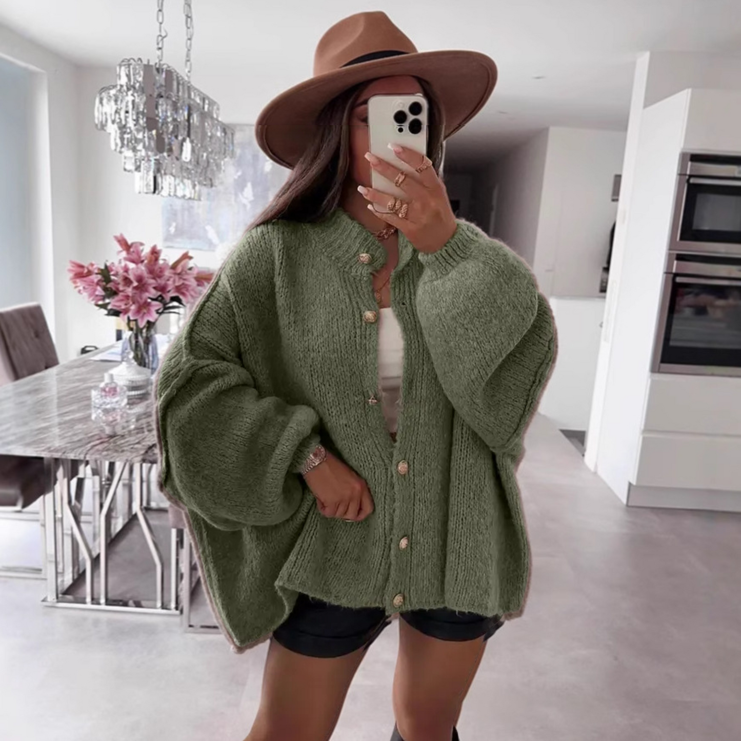 Vandana | Chaqueta de Punto Clásica con Botones y Manga Larga