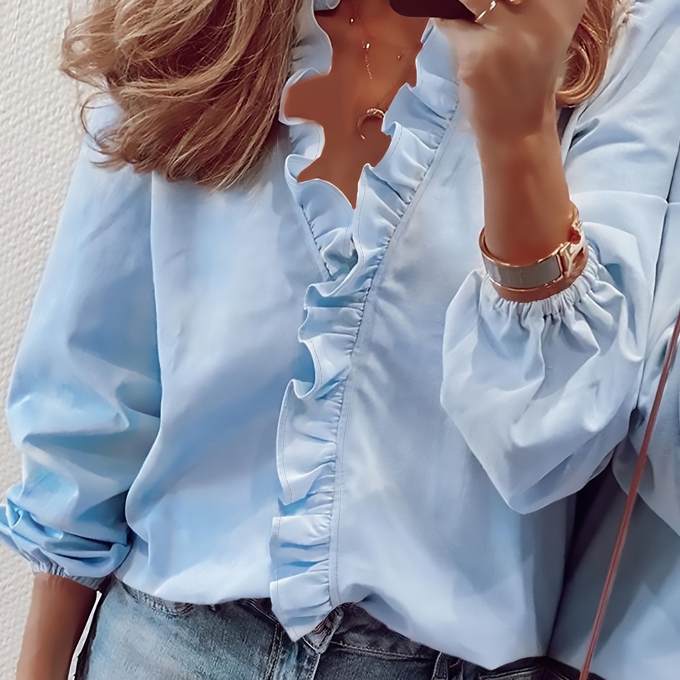 Maisy | Blusa con Cuello en V y Volantes