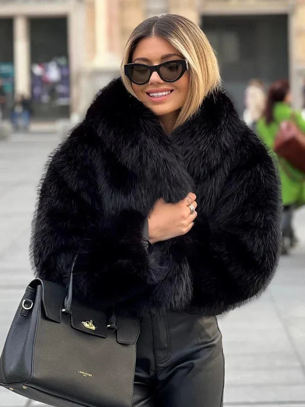RENATA | Chaqueta Elegante de Piel Sintética
