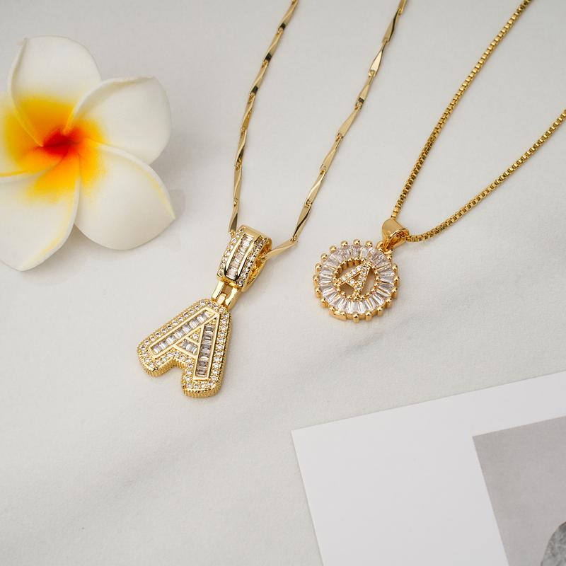 Aisha | Pack de 2 Collares Colgantes con Inicial Elegantes