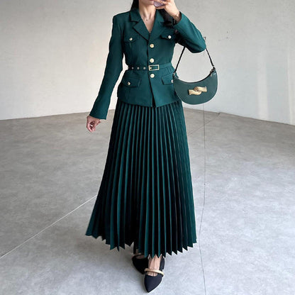 Emilie | Conjunto de Blazer con Cinturón y Falda Plisada Chic