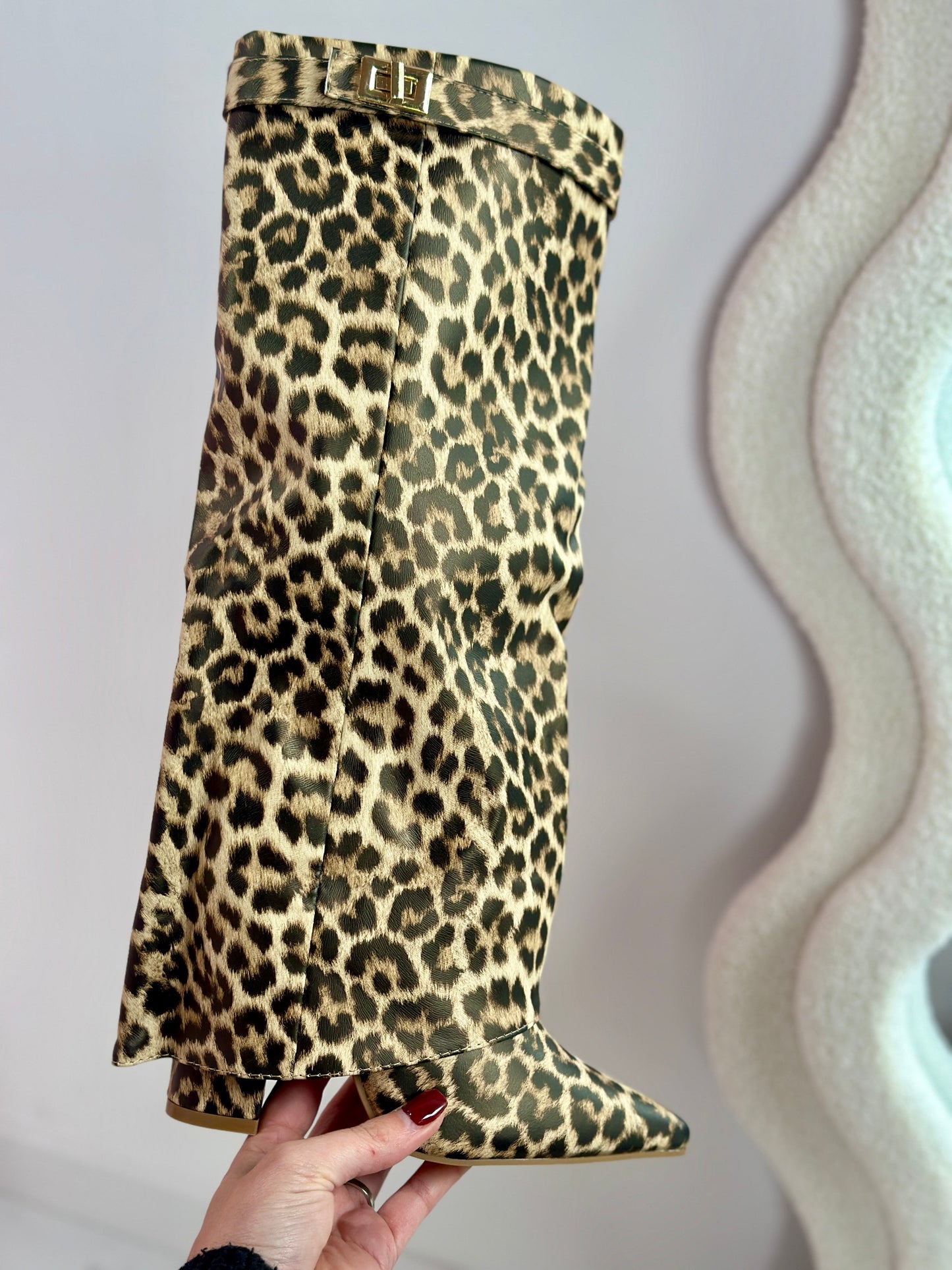 Felina | Botas de Cuero con Estampado Leopardo