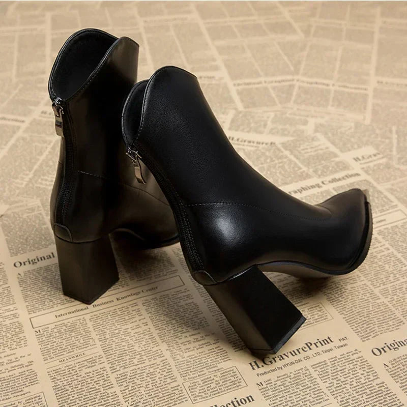 Nox | Botas Chelsea Punta Cromada