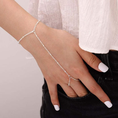 Mylene | Pulsera Delicada de Cadena para Mano