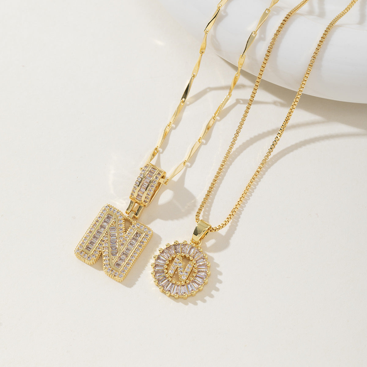 Aisha | Pack de 2 Collares Colgantes con Inicial Elegantes