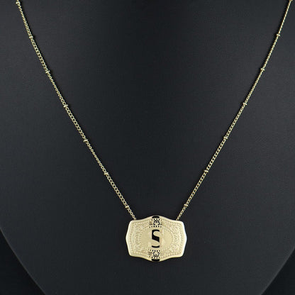 Cindy | Collar Colgante con Inicial Elegante