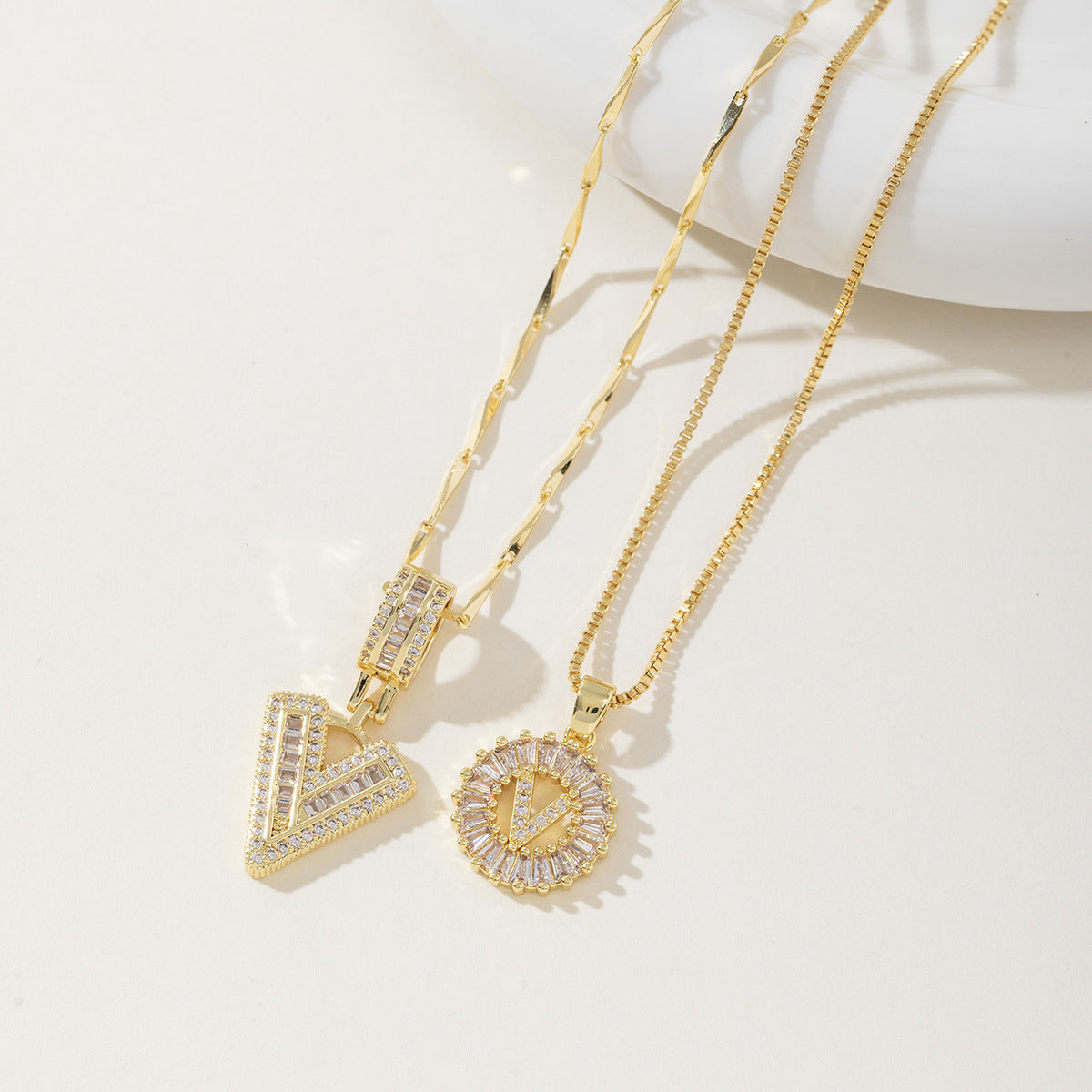 Aisha | Pack de 2 Collares Colgantes con Inicial Elegantes