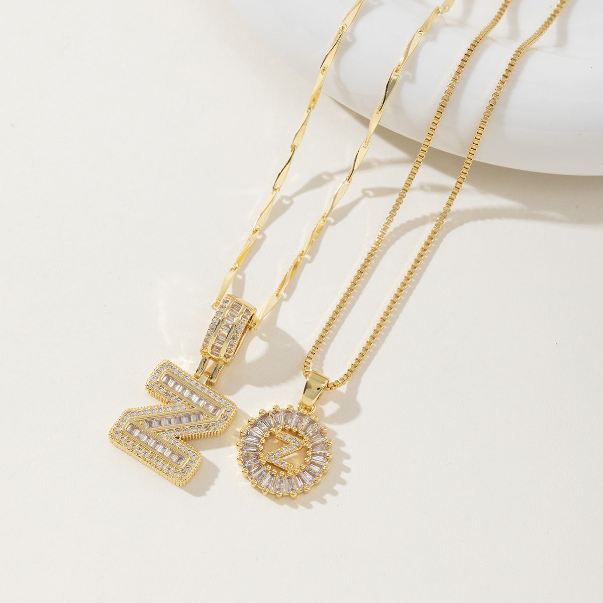 Aisha | Pack de 2 Collares Colgantes con Inicial Elegantes