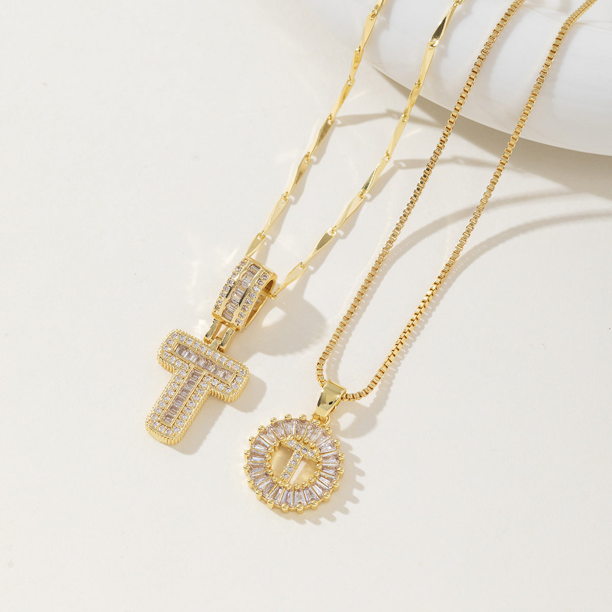 Aisha | Pack de 2 Collares Colgantes con Inicial Elegantes