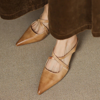 Aluna | Mules de Cuero Genuino con Tiras Cruzadas