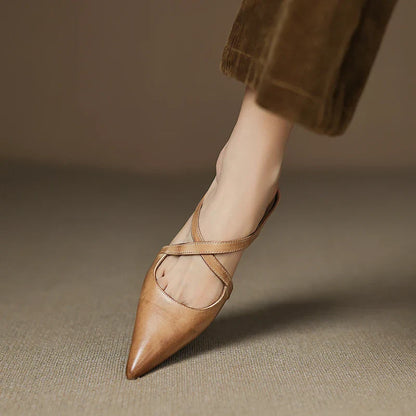 Aluna | Mules de Cuero Genuino con Tiras Cruzadas