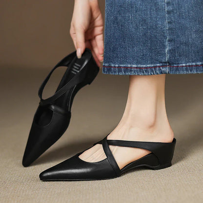 Aluna | Mules de Cuero Genuino con Tiras Cruzadas