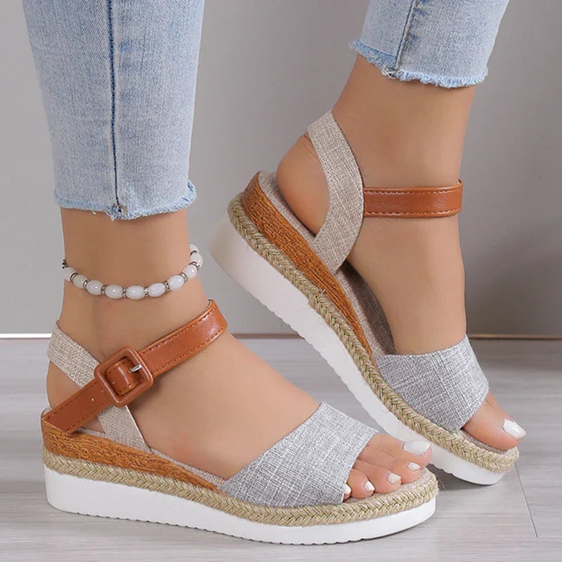Charlene | Sandalias de Cuña Estilo Relajado
