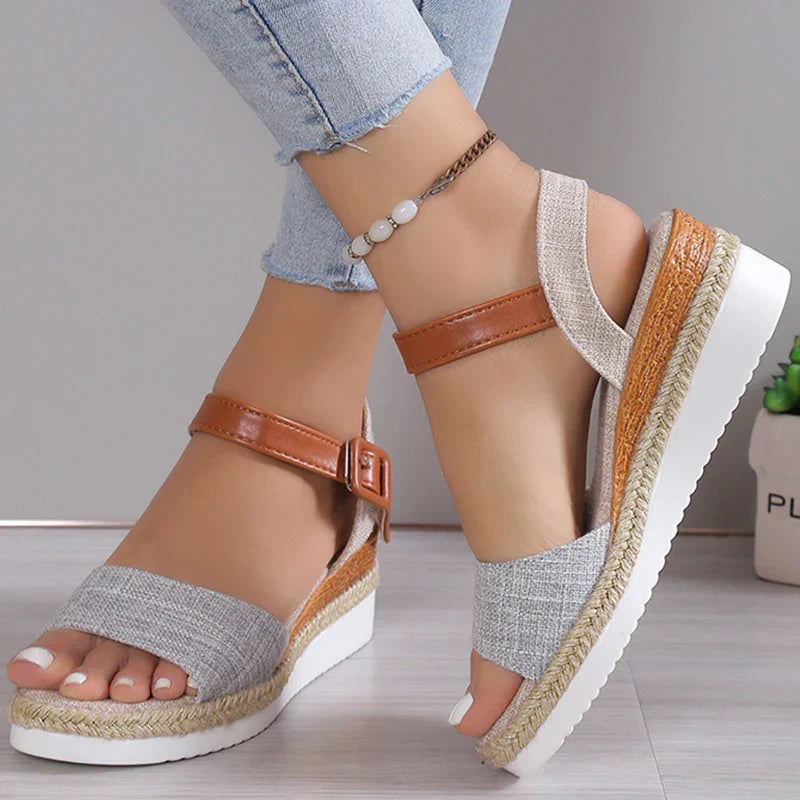 Charlene | Sandalias de Cuña Estilo Relajado
