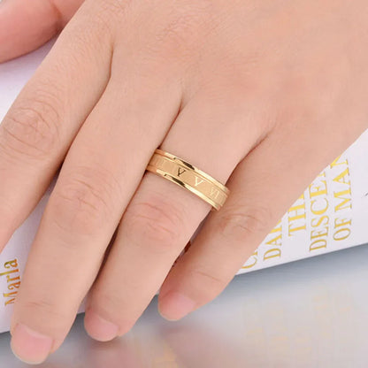 Noelle | Anillo Moderno con Números Romanos