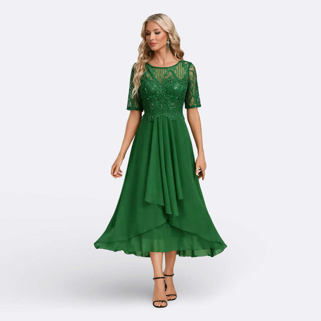 Mariana | Vestido de Encaje con Mangas Cortas