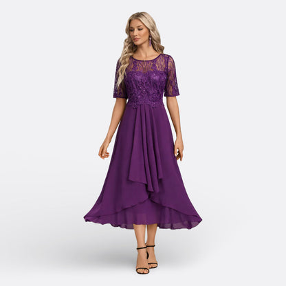 Mariana | Vestido de Encaje con Mangas Cortas