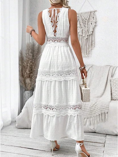 Maika | Vestido de Encaje con Escote en V