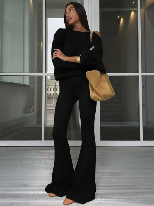 Onna | Conjunto Chic de Top con Cuello Asimétrico y Pantalones Acampanados