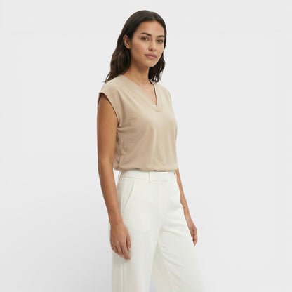 Camiseta Mujer Escote Pico Elegante