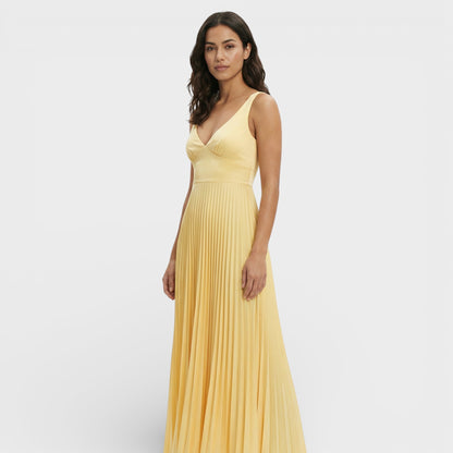 Vestido Maxi Plisado Escote Pico