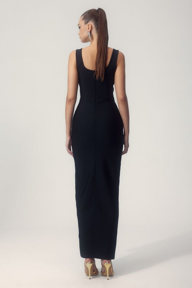 Moira | Vestido Maxi Ajustado con Diamantes