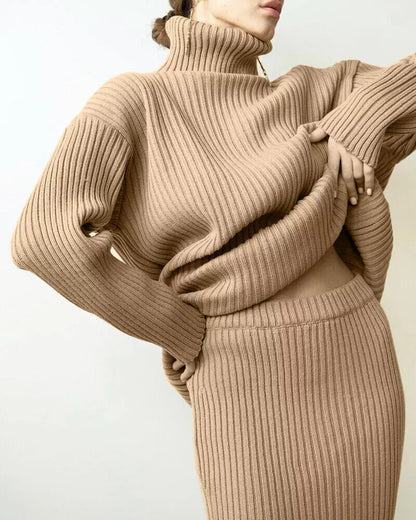 Inaya | Conjunto Acogedor de Punto con Cuello Alto